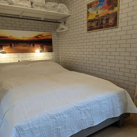 Charmantes Kleines Gaestehaus Pia, Zentral In Feriehus