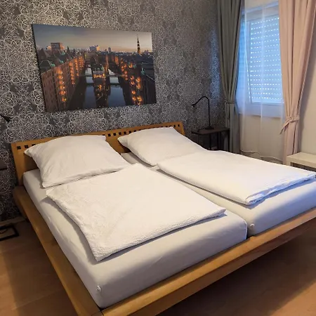 Charmantes Kleines Gaestehaus Pia, Zentral In *